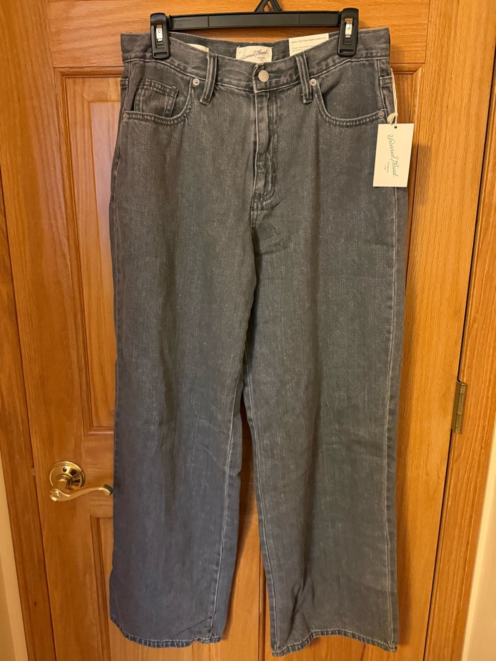 Universal Thread Women's Relaxed Wide-Leg Jeans in Washed Gray